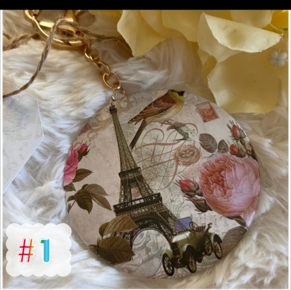 Vanity Mirror Keychains. - Picture 6 of 9